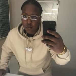 Meet your Posher, Alexus